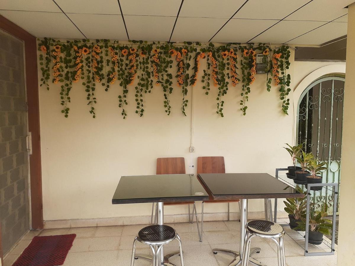Gio Guesthouse Bogor Dış mekan fotoğraf
