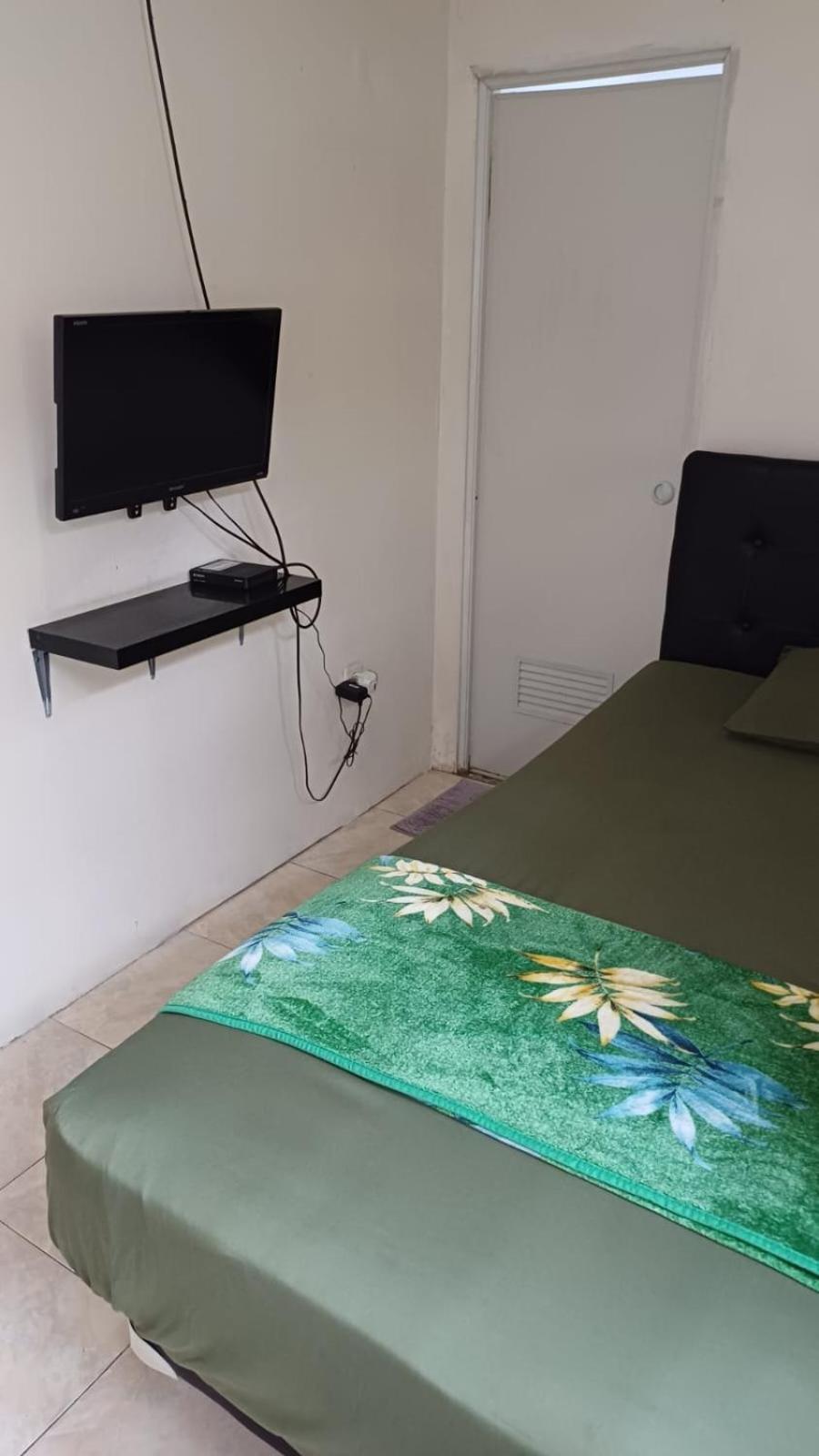 Gio Guesthouse Bogor Dış mekan fotoğraf