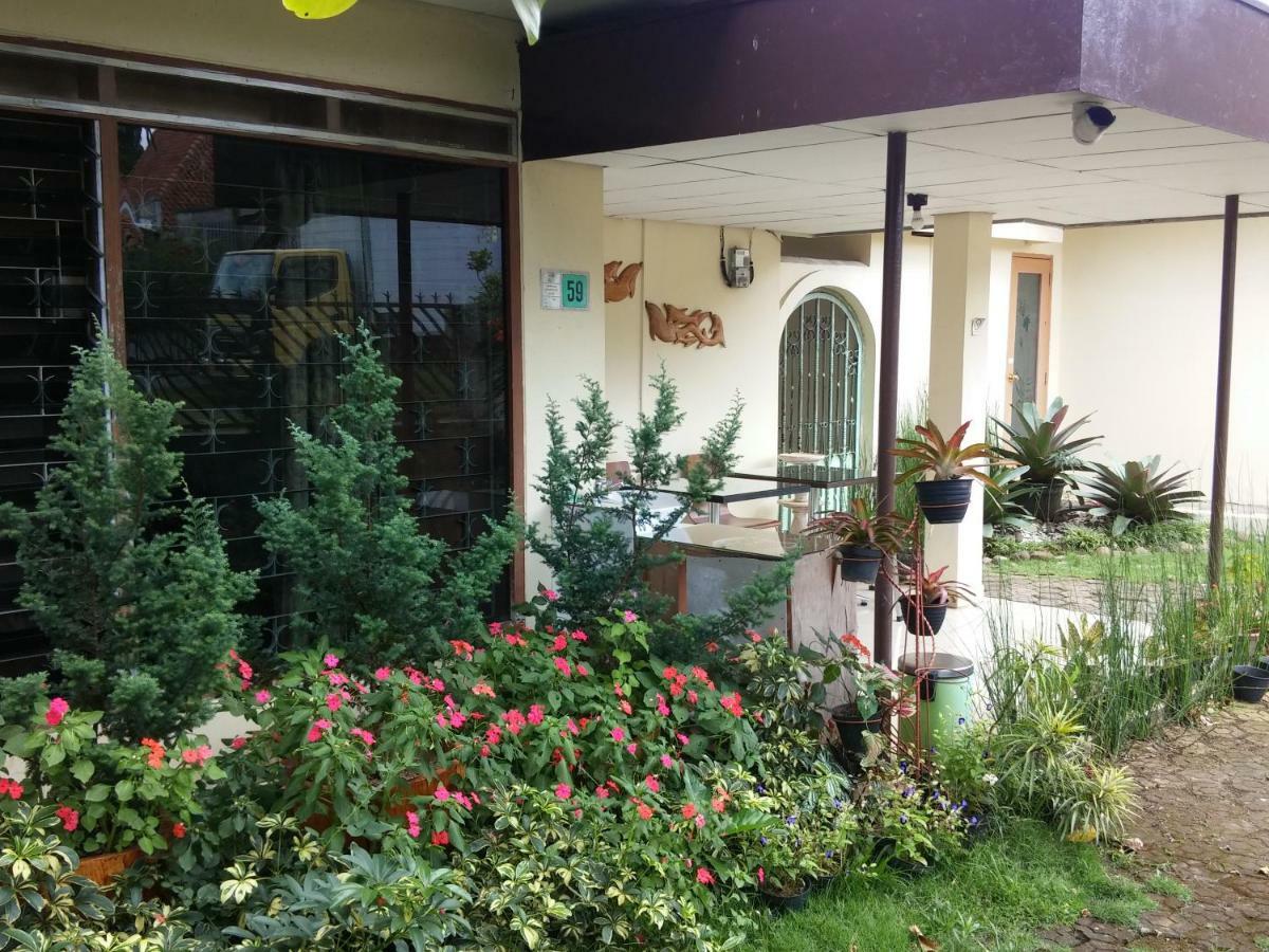 Gio Guesthouse Bogor Dış mekan fotoğraf